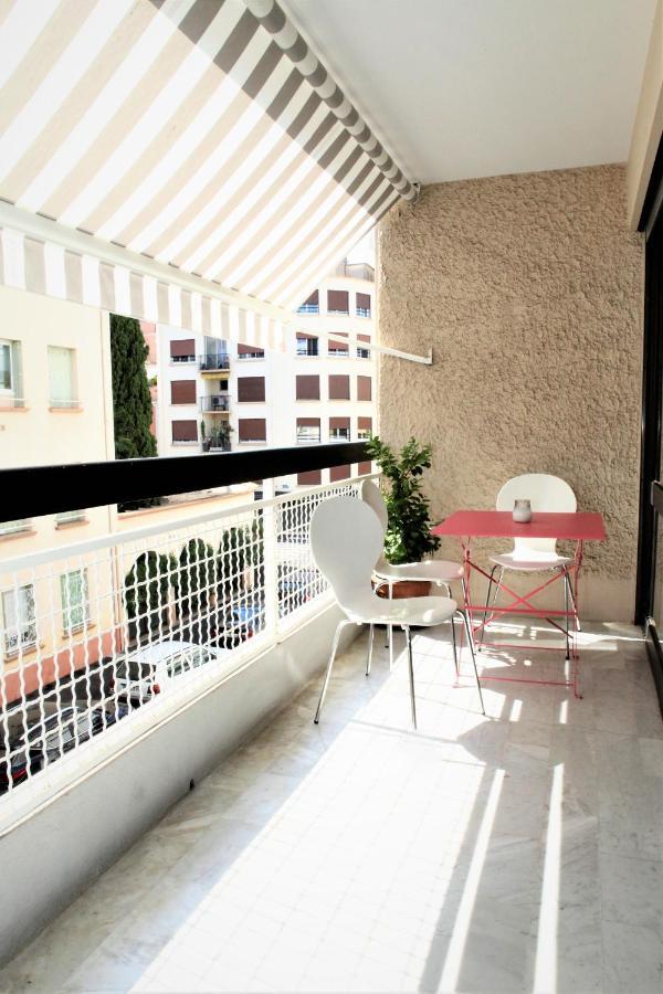 Appartement T3 Plein Centre Saint-Raphael  Exterior photo